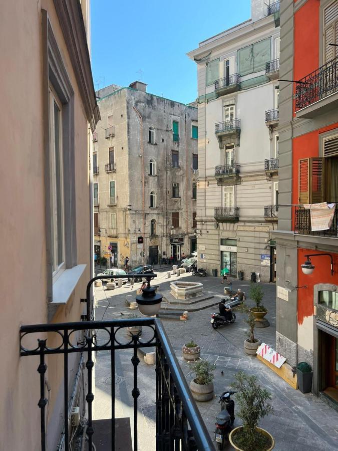 나폴리 In Piazzetta B&B 외부 사진